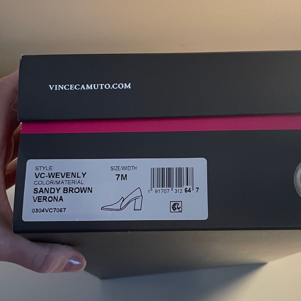 Vince Camuto Size 7 shoes